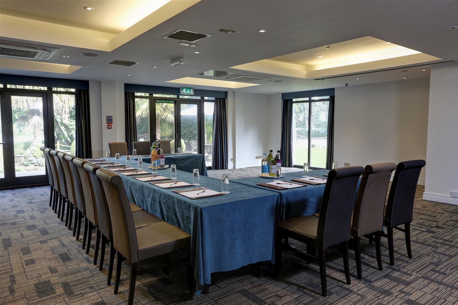 Frensham Pond Country House Hotel & Spa 파넘 외부 사진