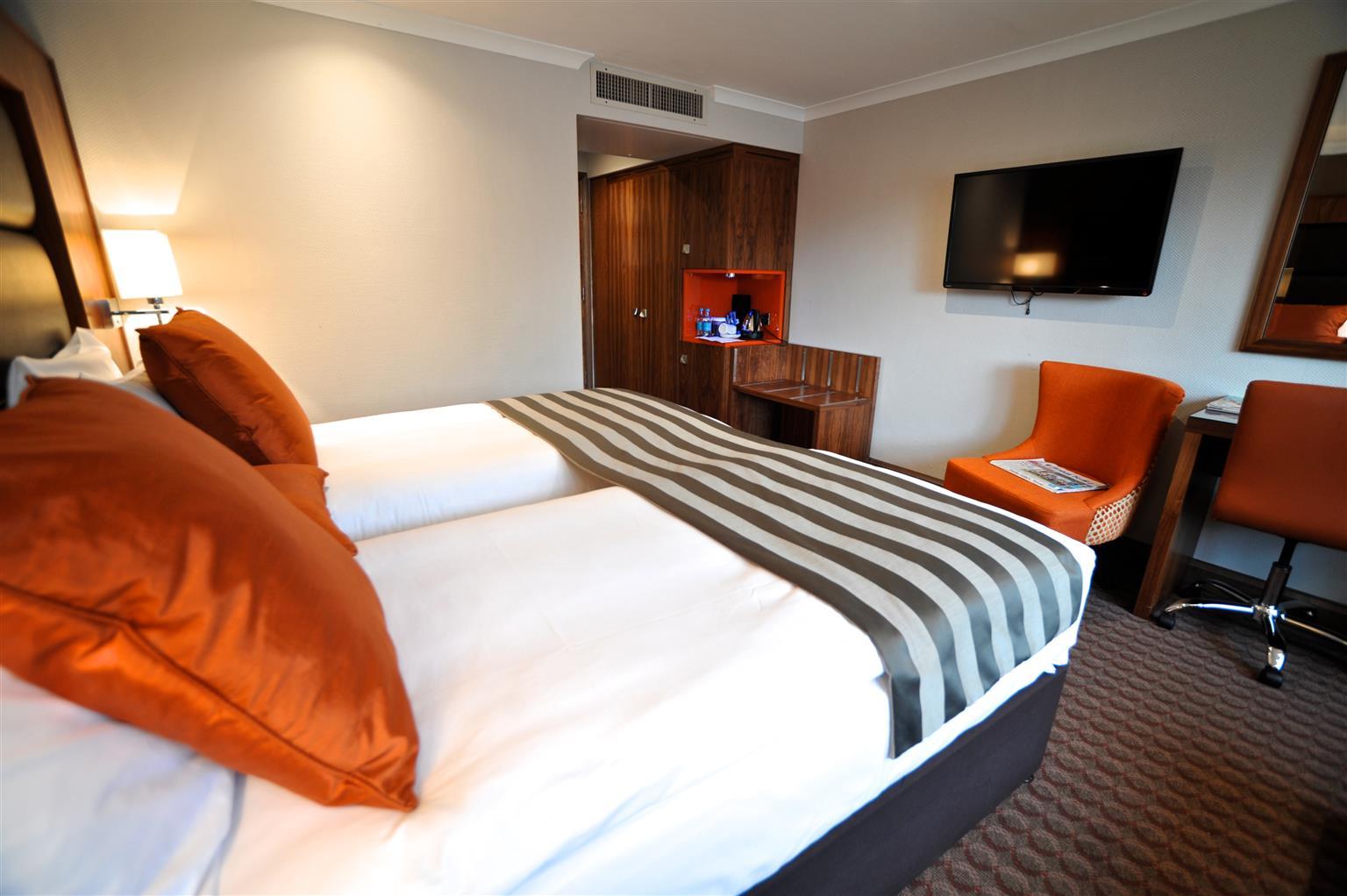 Frensham Pond Country House Hotel & Spa 파넘 외부 사진